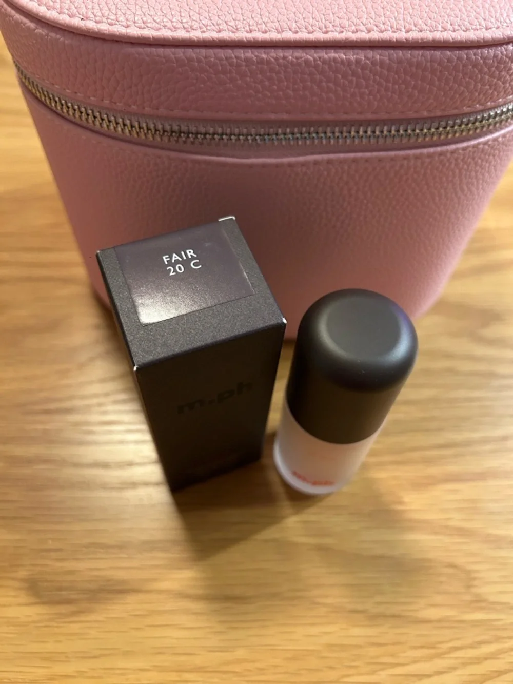 M.PH BY MARY PHILLIPS Le Skin Weightless Serum Foundation Fair 20 C Like New - Picture 3 of 5